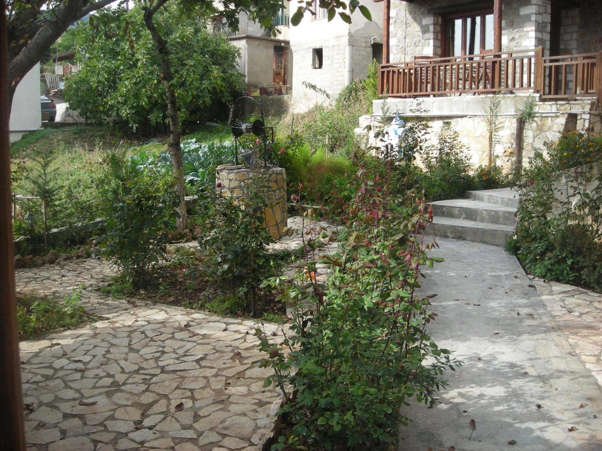Theasis Suites-Ορεινή Φιλοξενία Kato Sinikia Trikalon Zewnętrze zdjęcie