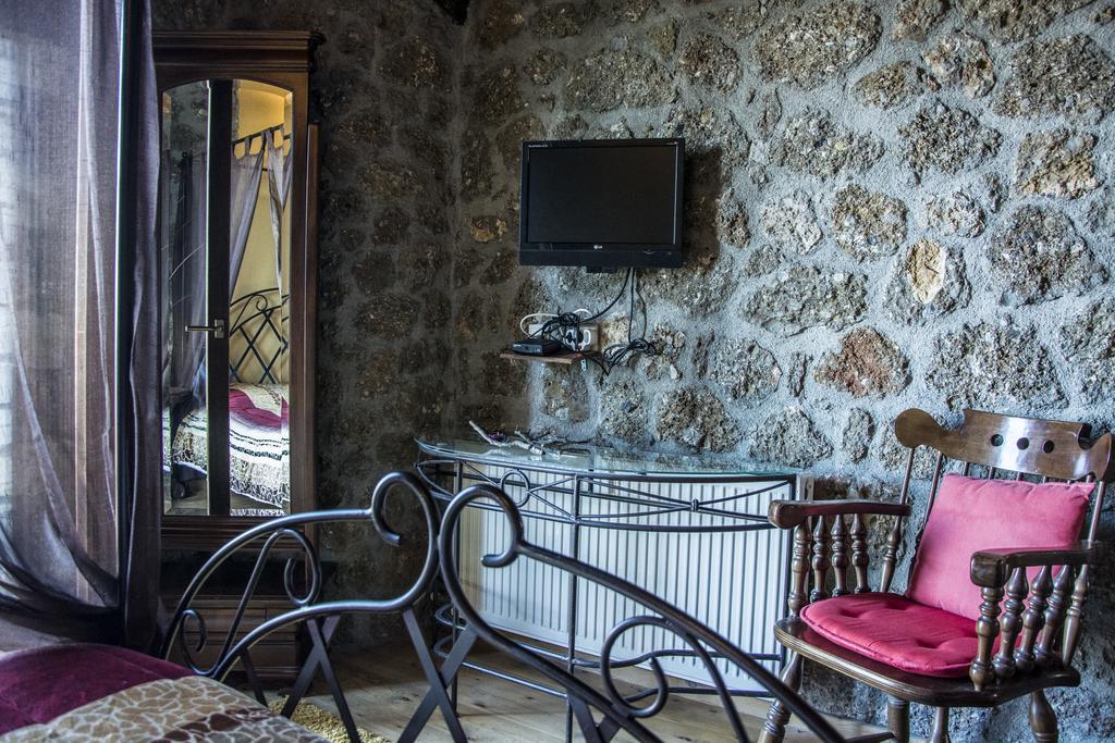 Theasis Suites-Ορεινή Φιλοξενία Kato Sinikia Trikalon Zewnętrze zdjęcie