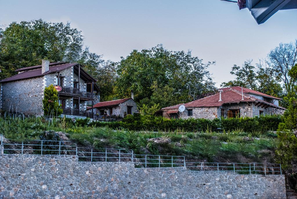 Theasis Suites-Ορεινή Φιλοξενία Kato Sinikia Trikalon Zewnętrze zdjęcie